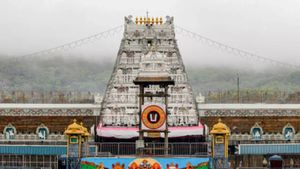 இனி திருப்பதி ஏழுமலையான் கோயிலில் 2-3 மணி நேரத்தில் தர்ம தரிசனம்! பக்தர்களுக்கு 
