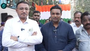  மகாராஷ்டிராவில் காங்கிரஸ் களமிறக்கிய தமிழ் வேட்பாளர் கணேஷ் குமார் யாதவ்! சொன்ன 