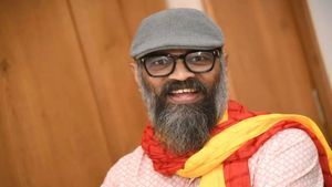 நேற்று பிறந்தநாள்! இன்று தற்கொலை! பெங்களூர் வீட்டில் அழுகிய நிலையில் கிடந்த இயக்குநர் குருபிரசாத் 