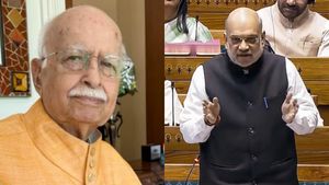 முகமது அலி ஜின்னாவால் வீழ்ந்த அத்வானி.. அம்பேத்கரால் 'சுய சூனியம்' வைத்துக் கொண்ட அமித்ஷா! 