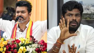 தென்னைமரத்தில் ஒரு குத்து.. பனை மரத்துல ஒரு குத்து.. கலவை சோறு.. விஜய் தவெகவை வெளுத்த அண்ணாமலை! 
