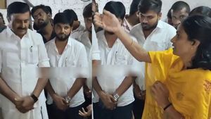 பல்லடத்தில் மூவர் கொலை..எல்லாமே உங்க அரசாங்கத்தின் தப்பு தான்! அமைச்சரை பேச விடாமல் குமுறிய பெண்கள் 