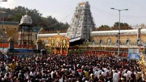 சோம வாரத்தில் திருப்பதி ஏழுமலையானை தரிசிக்க இத்தனை மணி நேரமா? குவியும் பக்தர்கள் 