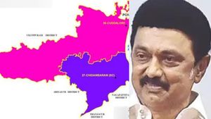 கடலூரே கடலானது.. விழுப்புரத்தில் மூழ்கிய பயிர்.. மழை பாதிப்பில் மாவட்டங்கள்.. முதல்வர் இன்று ஆலோசனை 