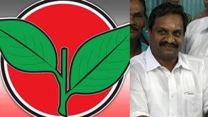  தேடப்படும் குற்றவாளியாக அறிவிக்கப்பட்ட அதிமுக மாவட்ட செயலாளர்.. வலைவீசும் புதுச்சேரி போலீசார்!