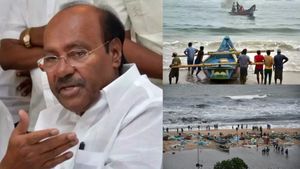  கடலூர், விழுப்புரம் மாவட்டங்களில் கடுமையான பாதிப்பு.. மீட்பு பணிகளை விரைவுபடுத்த ராமதாஸ் கோரிக்கை!