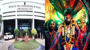 திருநெல்வேலி முழிக்குது..  புஷ்பா-2 போன நைட் டியூட்டி போலீஸ்காரர்.. பின்னாலயே வந்த நெல்லை கமிஷனர்