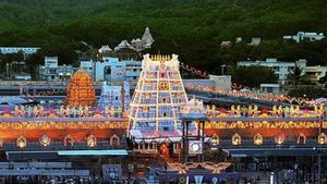 பெருமாளுக்கு உகந்த சனிக்கிழமையில்! திருப்பதியில் இலவச தரிசனத்திற்கு இத்தனை மணி நேரம் காத்திருப்பா? 