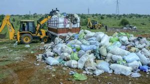  வரலாற்றில் முதன்முறை.. கேரள கழிவுகள் கேரளாவுக்கே! ரிட்டர்ன் அனுப்பிய தமிழக அரசு! சிக்கிய ஐவர் அணி!