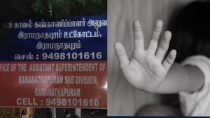அண்ணா பல்கலை அதிர்ச்சியே இன்னும் விலகலை.. அதற்குள் ராமநாதபுரம்! இளம்பெண்ணை மிரட்டி அத்துமீறிய 4 பேர்