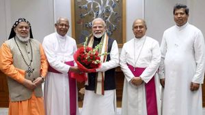 நாட்டில் முதல் முறை-இந்திய கத்தோலிக்க ஆயர்கள் மாநாட்டில் கிறிஸ்துமஸ் விழாவில் பிரதமர் மோடி பங்கேற்பு 