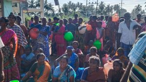 விழுப்புரம் அரசூர் மக்கள் மறியல் போராட்டம் வாபஸ்! சென்னை- திருச்சி சாலையில் சீரான போக்குவரத்து 