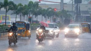 மழை+பனிமூட்டம்.. தமிழ்நாடு இன்னும் கொஞ்ச நாட்களுக்கு இப்படித்தான் இருக்குமாம்! வெதர் அப்டேட் 