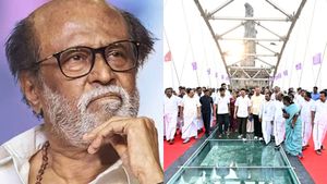 பிளைட் டிக்கெட் போட்டும்..  திருவள்ளுவர் சிலை நிகழ்ச்சிக்கு வராத ரஜினி.. காத்திருந்த அமைச்சர்கள் 