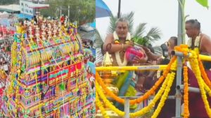  பொள்ளாச்சி ஆனைமலை மாசாணி அம்மன் கோவில் கும்பாபிஷேகம்.. குவிந்த லட்சக்கணக்கான பக்தர்கள்!