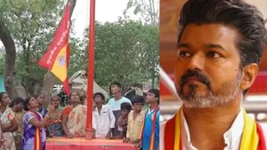  “தவெகவில் இருந்து விலகுகிறோம்”: கொடியை இறக்கிய பெண்கள்! “பெண்களுக்கு மரியாதை இல்லை”.. விஜய்க்கு ஷாக்