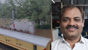  800 உயிரை காப்பாற்றிய ஸ்டேஷன் மாஸ்டர் ஜாபர் அலிக்கு விருது.. ஸ்ரீவைகுண்டம் சம்பவத்தை மறக்க முடியுமா?