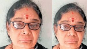 மயிலாப்பூர் கோயிலில் யார் பாருங்க.. கழுத்து நிறைய ஐயப்பன் மாலை.. கேமராவில் பார்த்து ஆடிப்போன சென்னை