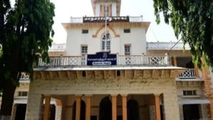 கோவை மாநகராட்சிப் பகுதி மக்களுக்கு குட் நியூஸ்.. ஆணையர் வெளியிட்ட சூப்பர் அறிவிப்பு 