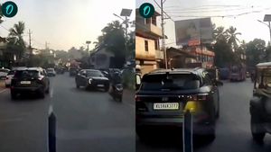 கேரளாவில் ஆம்புலன்சுக்கு வழிவிடாத கார் டிரைவர்.. மாரடைப்பு நோயாளி அரைமணி நேர தாமதத்தால் மரணம் 