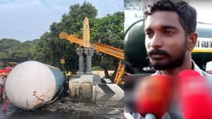  கோவை கேஸ் டேங்கர் லாரி விபத்துக்கு காரணம் டிரைவரின் அஜாக்கிரதை? லாரி ஓட்டுநர் ராதாகிருஷ்ணன் கைது!