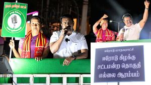 பிச்சை கேட்பது போல 3-வது முறையாக ஓட்டு கேட்கிறோம்: ஈரோடு  கிழக்கு இடைத்தேர்தலில் சீமான் பிரசாரம் 