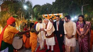  ஆரோக்கியமும், வளமும் கிடைக்க வாழ்த்து.. பொங்கல் கொண்டாட்டத்தில் பிரதமர் மோடி! தமிழில் போட்ட ட்வீட்!