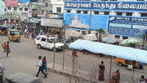 தேனியில் உள்ள பிரபல பொதுத்துறை வங்கியில்.. தங்க நகை அடகு வைத்த ஆசிரியை.. நடந்த பெரிய ட்விஸ்ட் 