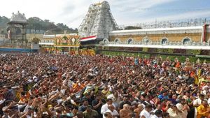  சோம வாரம் அஷ்டமி திதியில்! திருப்பதி ஏழுமலையான் கோயிலில் அலைமோதிய கூட்டம்! 