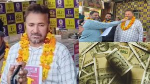 இதுதாங்க அதிர்ஷ்டம்.. லாரி டிரைவரை கோடீஸ்வரராக மாற்றிய லாட்டரி! பரிசு தொகையை கேட்டா அசந்துபோவீங்க 