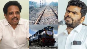 மதுரை - தூத்துக்குடி ரயில் திட்டம்.. போராட்டத்தை அறிவித்தபின் அண்ணாமலை முழிக்கிறார்.. சு.வெங்கடேசன்! 