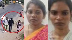  நாமக்கல் மல்லிகா.. குறுகுறுன்னு பார்த்த பக்கத்து வீட்டு பெண்கள்.. பின்னாலயே வந்த 2 இளைஞர்கள்.. ஓஹோ 
