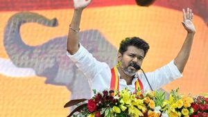 திறந்தவெளி மைதானம் டூ தனியார் மண்டபம்.. பரந்தூர் மக்களை விஜய் சந்திக்கும் இடம் மாறியது ஏன்? 