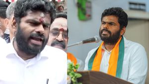  பாஜகவில் வெடித்த பஞ்சாயத்து.. முக்கிய நிர்வாகிகள் திடீர் விலகல்! கட்சி தலைமை முடிவுக்கு எதிர்ப்பு!