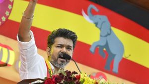 பரந்தூர் விவகாரம்.. நள்ளிரவு வரை நீடித்த குழப்பம்.. விஜய் பிளானில் கடைசி நிமிடத்தில் மாற்றம்!
