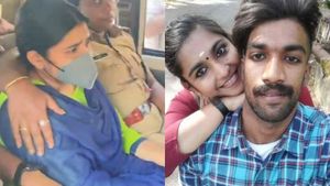 ஷாரோன் ராஜ் கொலை வழக்கு! கிரீஷ்மாவுக்கு தூக்கு தண்டனை விதித்து கேரள நீதிமன்றம் உத்தரவு 
