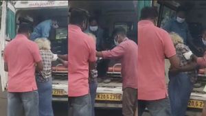 மதுரையில் 90 வயது மாமனாரை ஆடு, மாடுகளுடன் விட்டு சென்ற கல்நெஞ்சக்கார மருமகள்! சிசிடிவியில் அதிர்ச்சி 