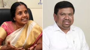 முருகன் மாநாடு நடத்தினால் போதாது.. நவாஸ் கனி மீது நடவடிக்கை எடுங்கள்.. வானதி சீனிவாசன் கருத்து! 