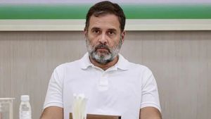 டெல்லியில் சுற்றி சுற்றி பிரச்சாரம் செய்யும் காங். தலைவர்கள்! ஆனா ராகுல் மட்டும் மிஸ்ஸிங்! என்னாச்சு