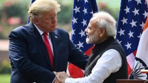 வெள்ளை மாளிகைக்கு டெல்லியில் இருந்து பறந்த போன்..  டிரம்புக்கு பிரதமர் மோடியின் முதல் அழைப்பு 