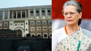 5 மாடி கட்டடம் .. டெல்லியில் காங்கிரஸின் புதிய அலுவலகத்தை திறந்து வைத்த சோனியா.. ஸ்பெஷல் என்ன? 