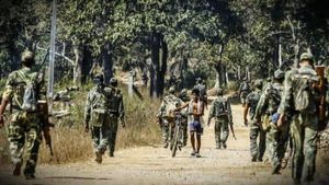 ரூ.1 கோடி 'விலை'யுடன் தேடுதல்..சத்தீஸ்கரில் சுட்டுக் கொல்லப்பட்ட மாவோயிஸ்ட் கமாண்டர் சலபதி யார்? 