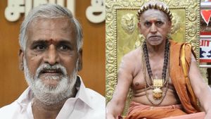 சேகர்பாபு என் மீது அன்பாக இருக்காரு.. கெடுத்துடாதீங்கப்பா! சிரித்துக் கொண்டே சமாளித்த மதுரை ஆதீனம்!