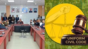 நாட்டிலேயே முதல் மாநிலமாக பொது சிவில் சட்டத்தை நாளை முதல் அமல்படுத்துகிறது உத்தரகாண்ட்! 