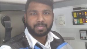 கேரள நபருக்கு லாட்டரியில் அடித்த ரூ.70 கோடி! இலவசமாக கிடைத்த டிக்கெட்டால் யோகம்.. இதுதான் அதிர்ஷ்டம் 