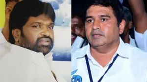  ரவுடி நாகேந்திரன் இளைய மகனும் பாஜக நிர்வாகியுமான அஜித் ராஜை தீவிரமாக தேடும் போலீசார்! என்ன பின்னணி?