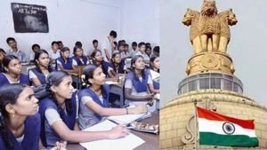 சபாஷ்! இதுதான் தமிழ்நாடு.. தொடக்க கல்வியில் இடைநிற்றல் 
