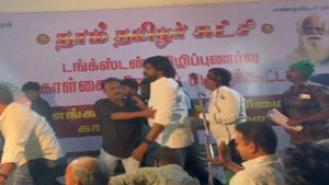  நாதக நிர்வாகி இடும்பாவனம் கார்த்திக் பேச்சுக்கு அரிட்டாபட்டியில் எழுந்த எதிர்ப்பு.. பெரும் பரபரப்பு!