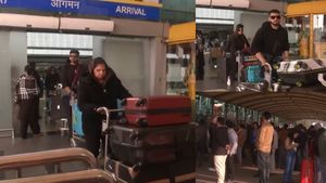  அமெரிக்காவில் இருந்து நாடு கடத்தப்பட்ட சட்டவிரோதமாக குடியேறிய 205 இந்தியர்கள் நாடு திரும்பினர்!