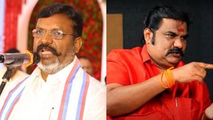  திருமாவளவனுக்கு கொலை மிரட்டல்.. சினிமா தயாரிப்பாளர் மீது மதுரை போலீசார் வழக்குப்பதிவு!